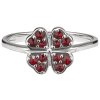 Stříbrný prsten s českým granátem, rhodiovaný - čtyřlístek